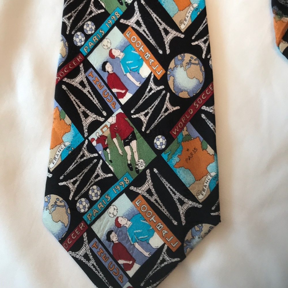 Nicole Miller World Cup tie from 1998!